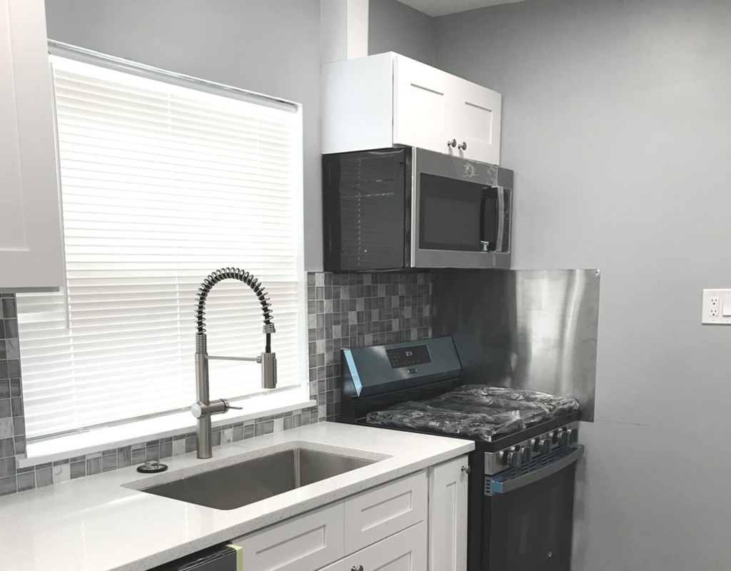 7646 W 63rd Place - Photo 2