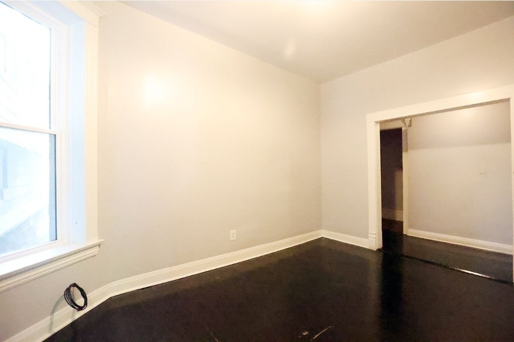 5427 S Blackstone Avenue - Photo 12