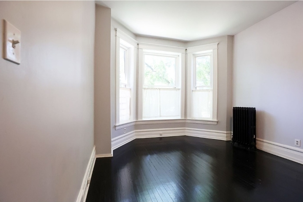 5427 S Blackstone Avenue - Photo 4