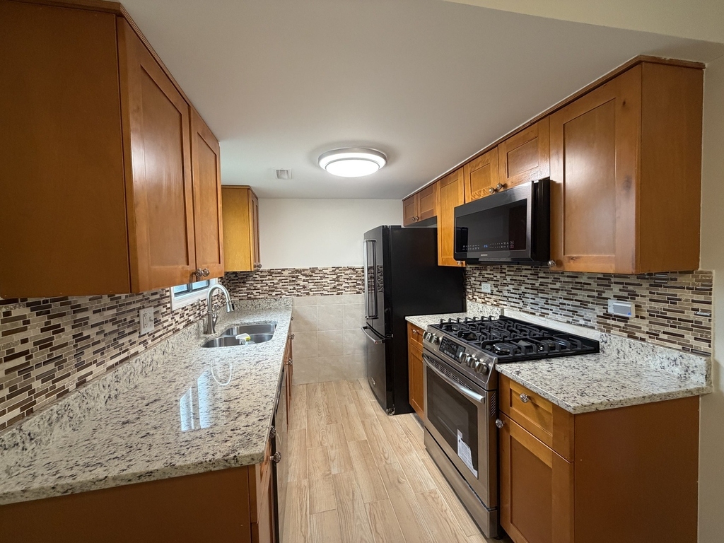 2192 Wildwood Lane - Photo 2