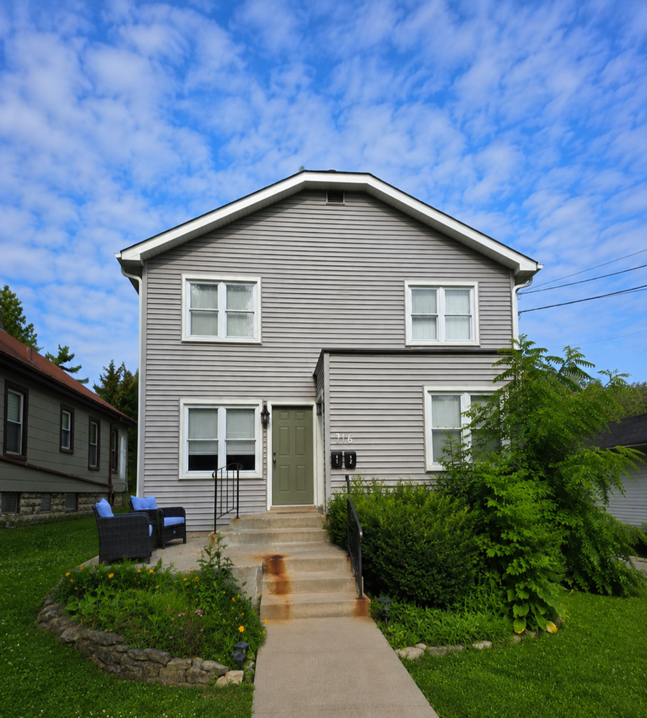 716 Walnut Street - Photo 0