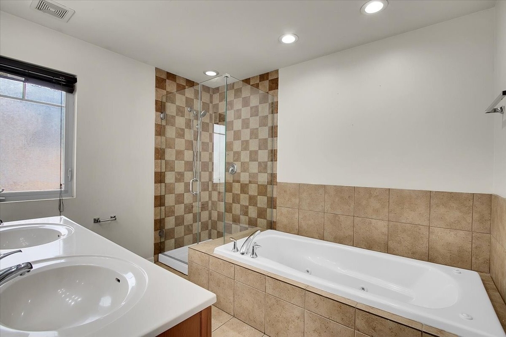 8900 31st Street - Photo 15