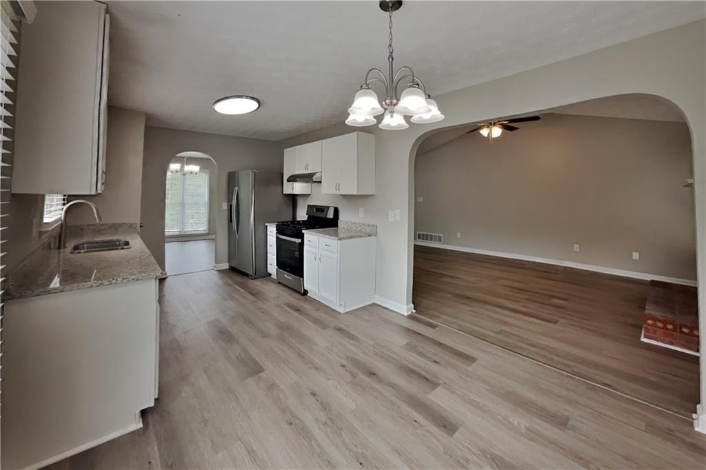 170 Sterling Drive - Photo 3