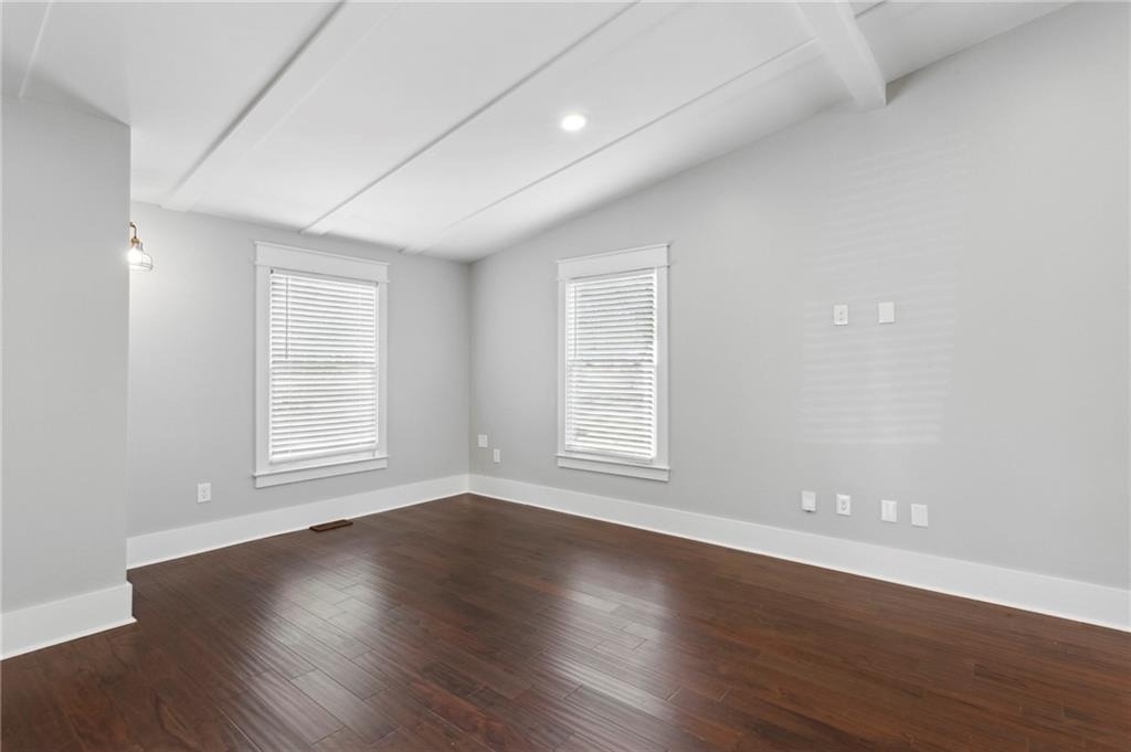 3258 Highland Drive Se - Photo 8