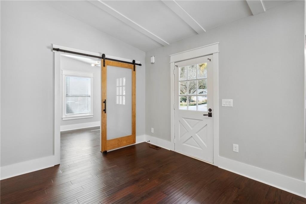 3258 Highland Drive Se - Photo 5
