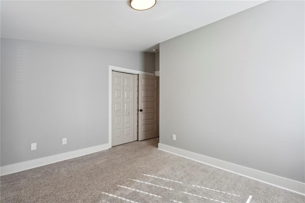 3258 Highland Drive Se - Photo 32