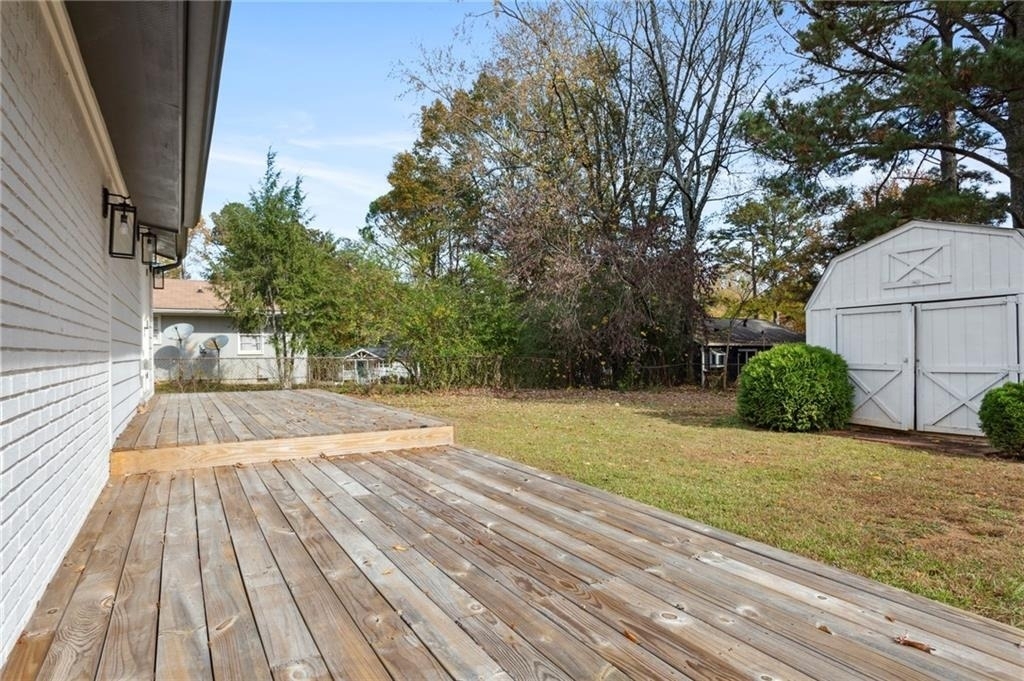 3258 Highland Drive Se - Photo 38
