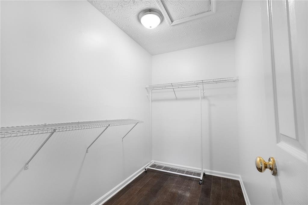 232 Bentley Place - Photo 10