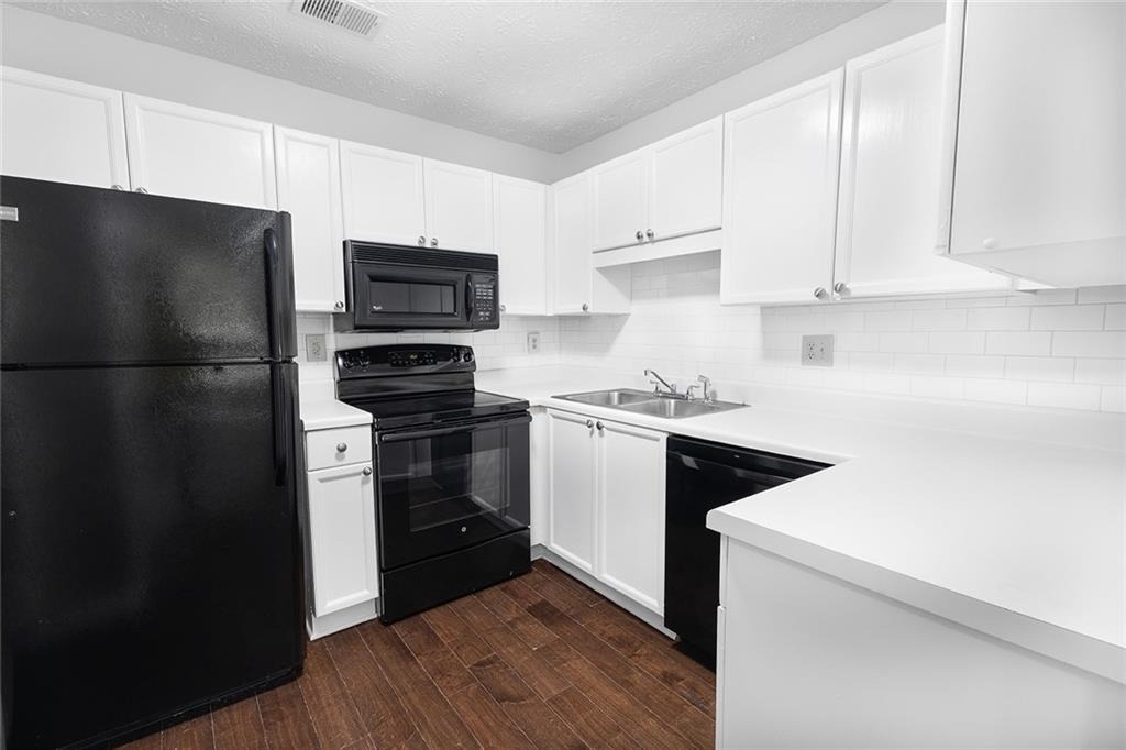 232 Bentley Place - Photo 4