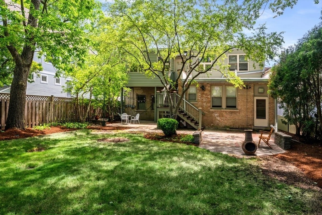 1405 Greenleaf Street - Photo 9
