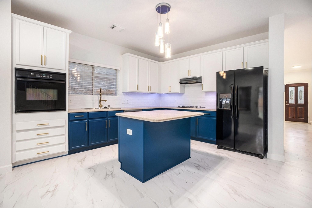 3811 Misty Falls Lane - Photo 3