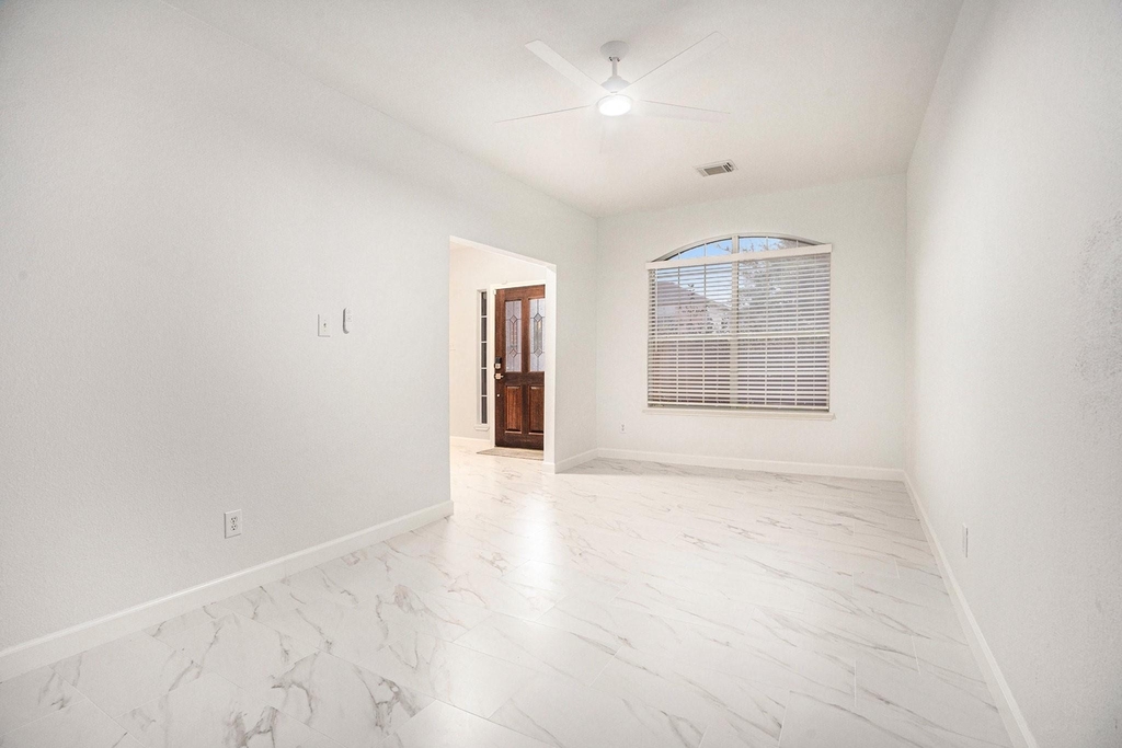 3811 Misty Falls Lane - Photo 15