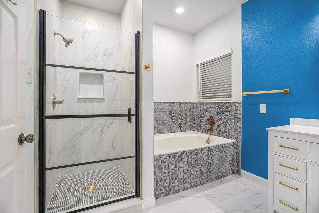 3811 Misty Falls Lane - Photo 18