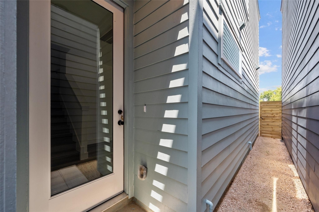 4612 Crown Grove Lane - Photo 5