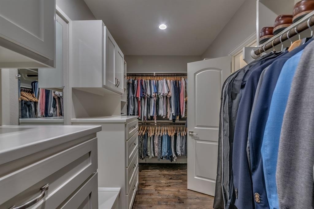 331 W 30th Street - Photo 21
