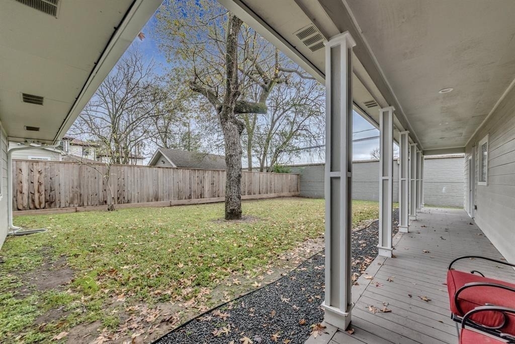 331 W 30th Street - Photo 28