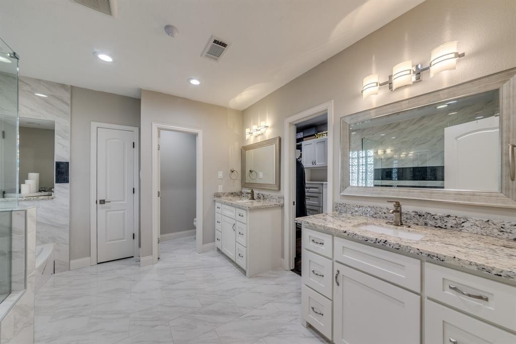 331 W 30th Street - Photo 19