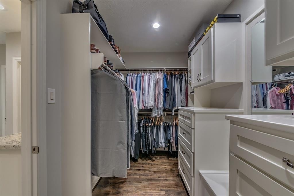 331 W 30th Street - Photo 20