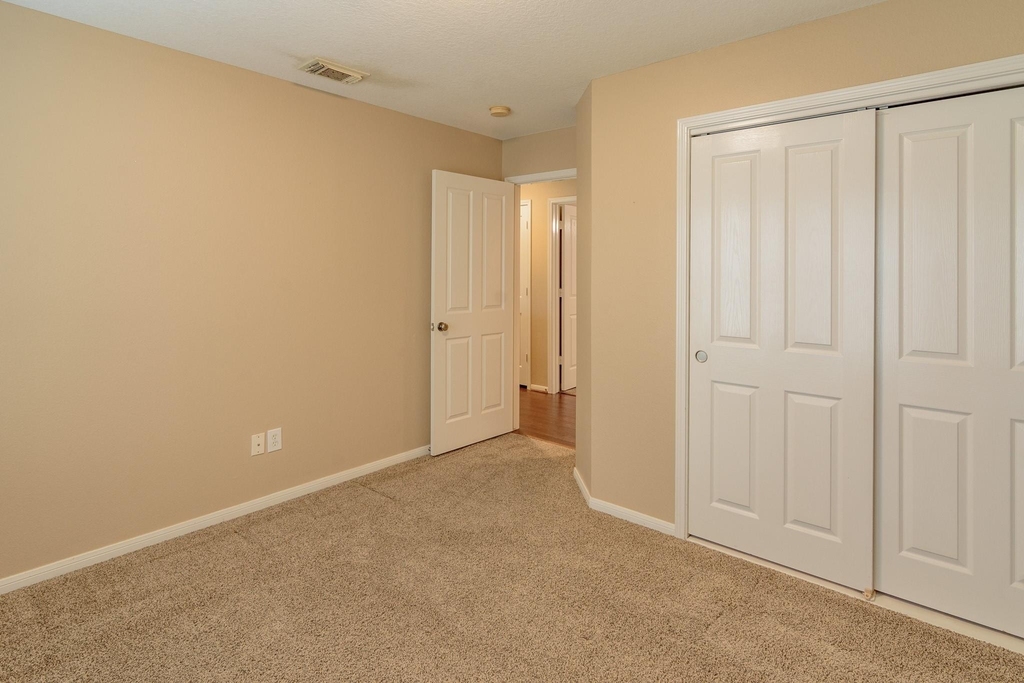 57 Scarlet Woods Court - Photo 9
