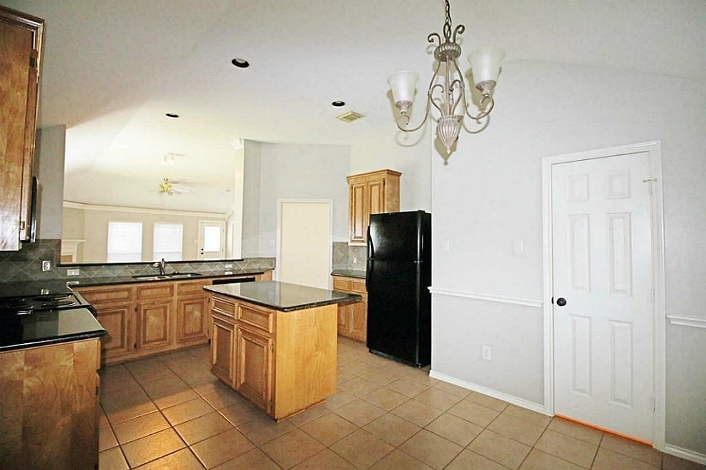 21922 Golden Cedar Drive - Photo 7