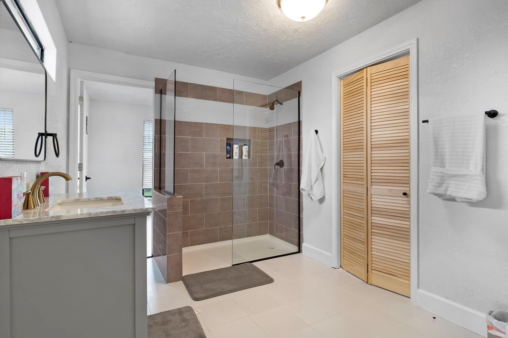 110 Lakeview Shores Drive - Photo 10