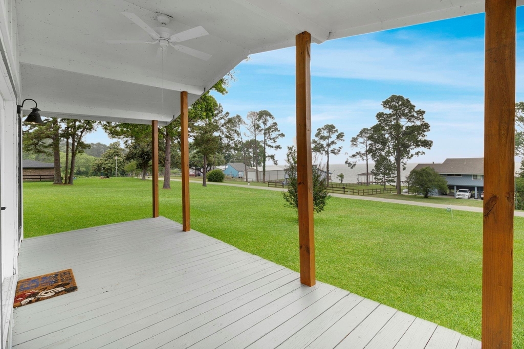 110 Lakeview Shores Drive - Photo 2