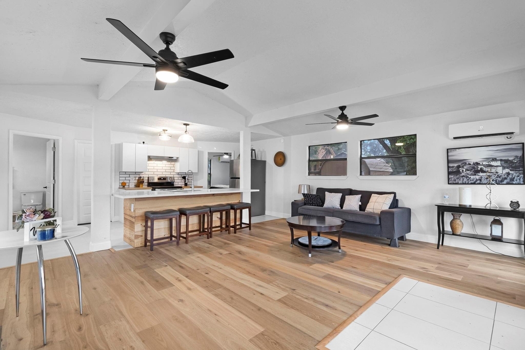 110 Lakeview Shores Drive - Photo 4