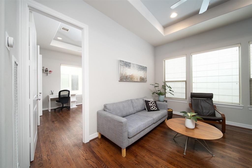3848 Center Street - Photo 17
