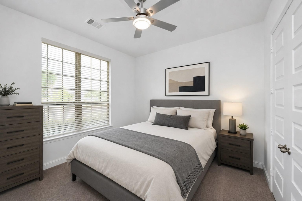 606 Round Lake Drive - Photo 19