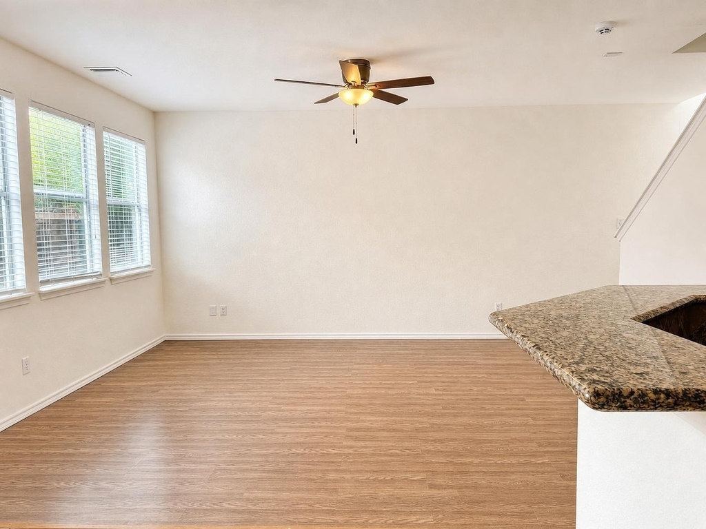 16659 Newglen Lane - Photo 5
