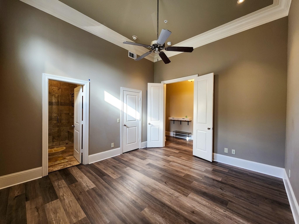 2510 Travis Street - Photo 3