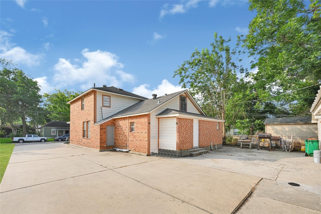 715 N 1st Street - Photo 23