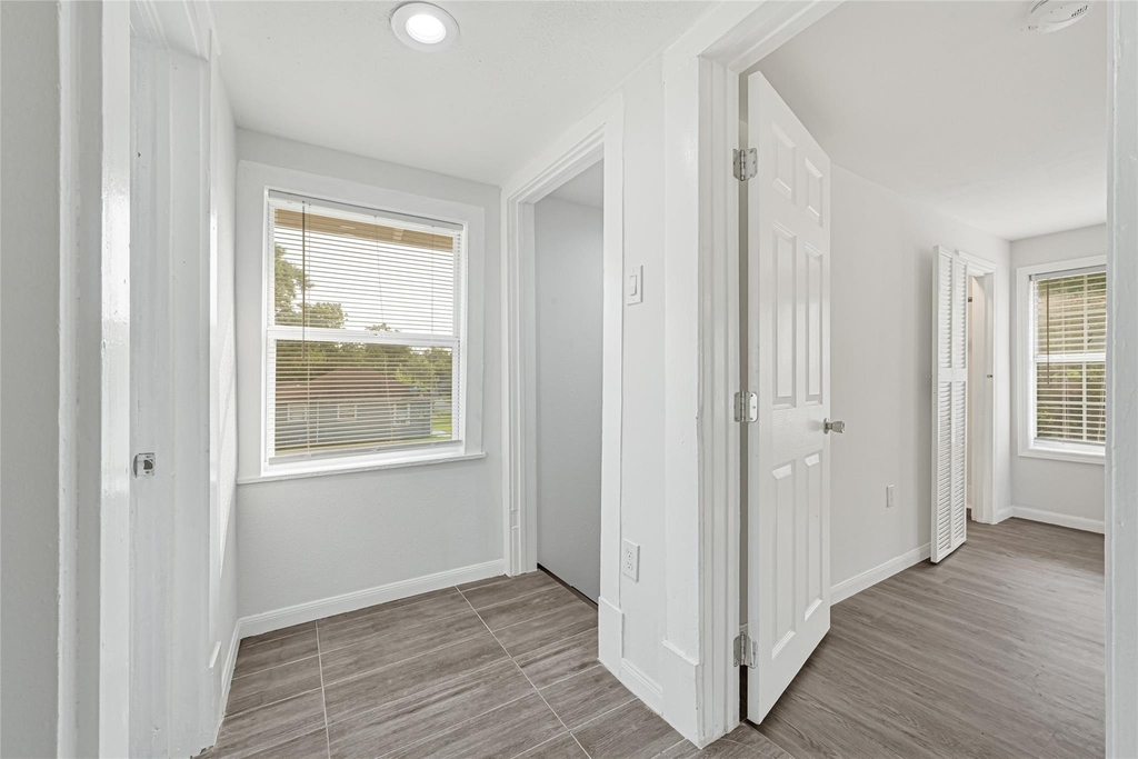 715 N 1st Street - Photo 20