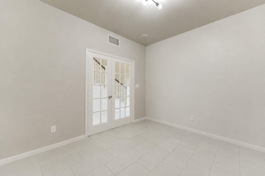 7735 Wrightwood Drive - Photo 10