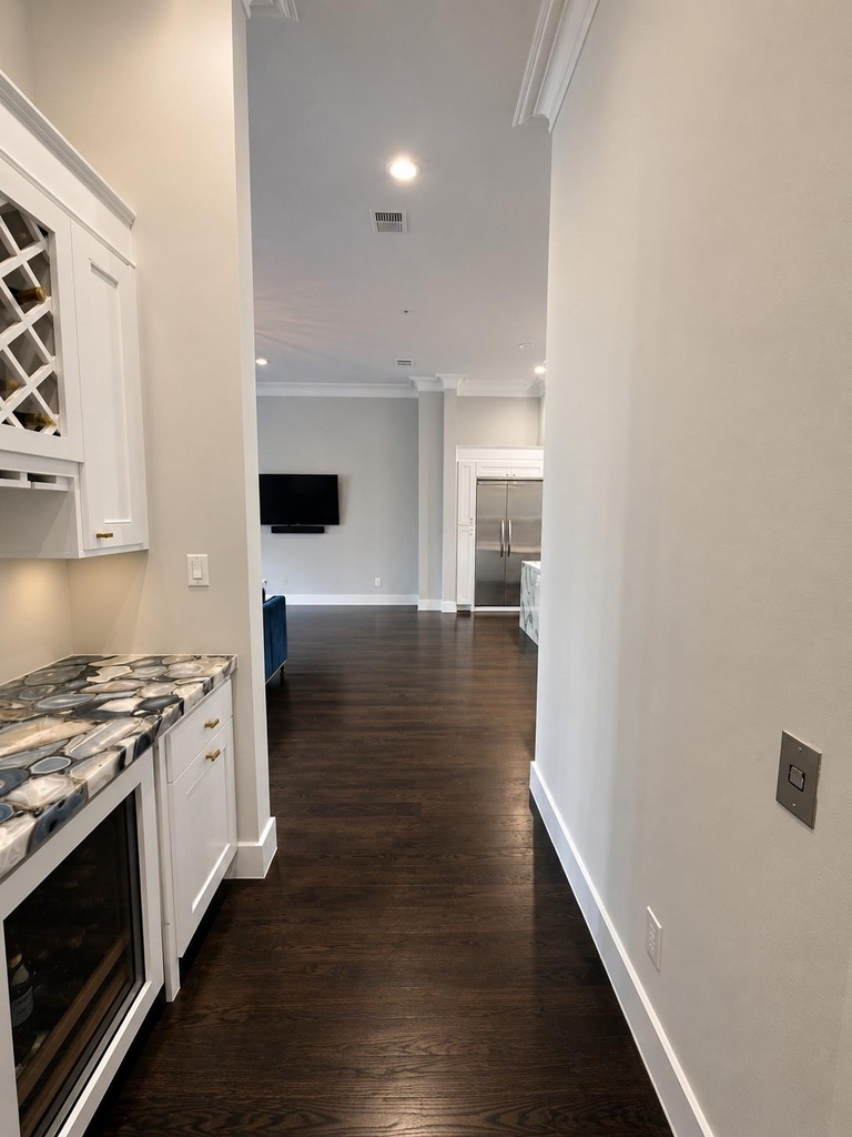 2211 Worthington Street - Photo 6