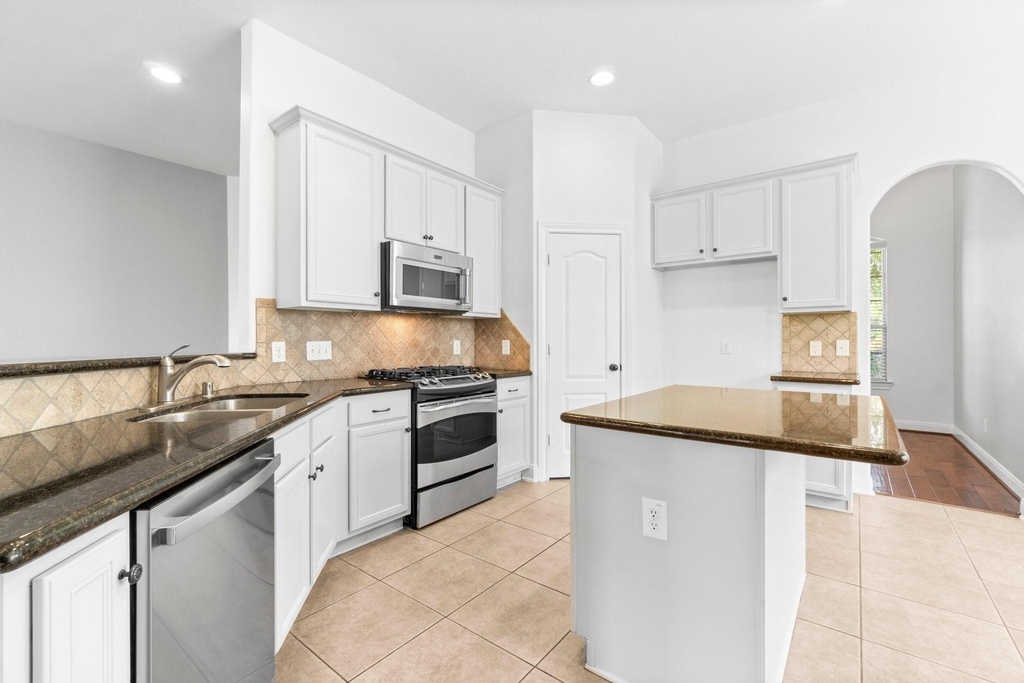 7 Fraiser Fir Place - Photo 6