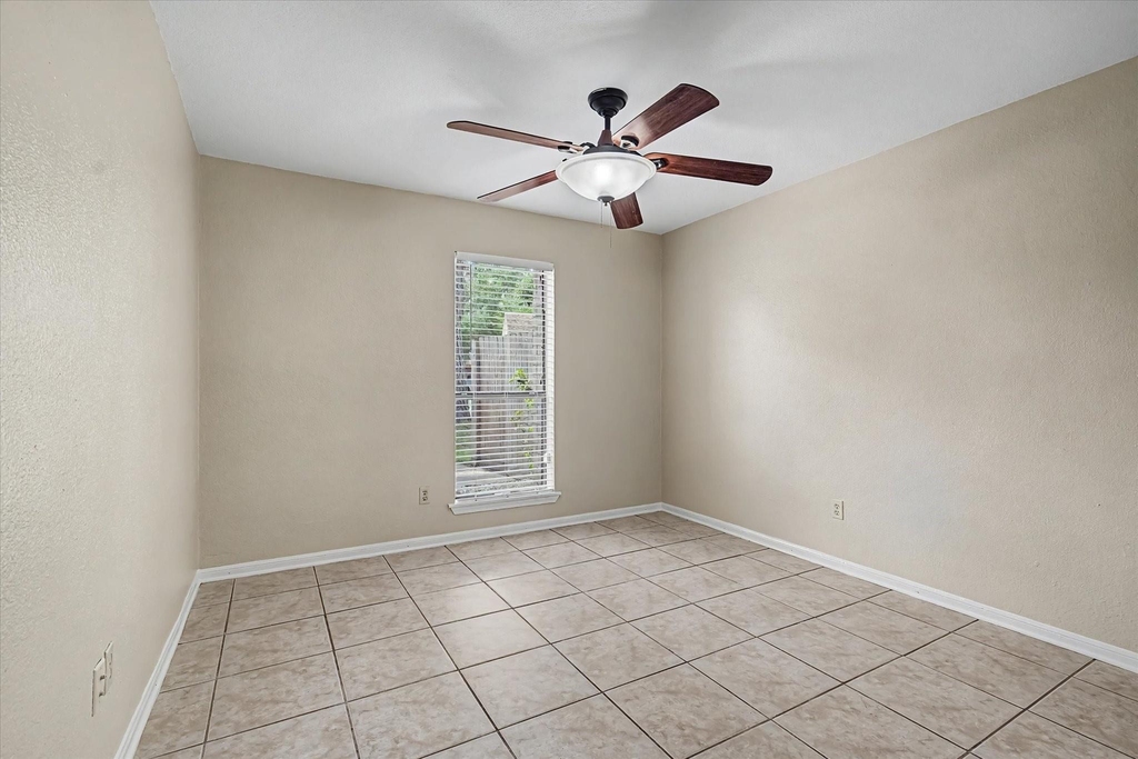 7315 Foxside Lane - Photo 25