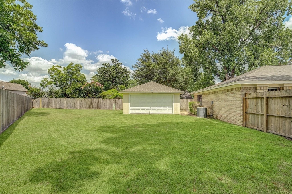 7315 Foxside Lane - Photo 3