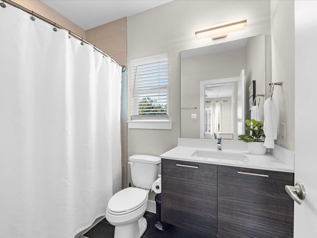 2210 Wipprecht Street - Photo 11