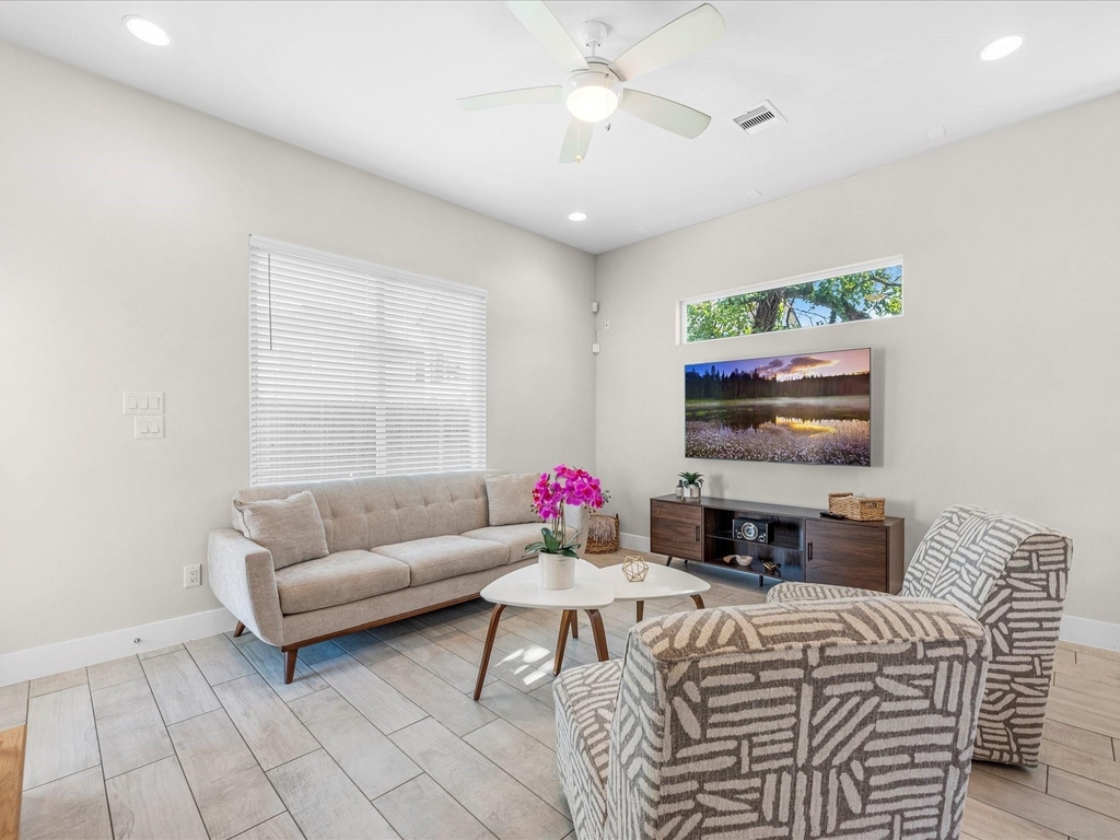 2210 Wipprecht Street - Photo 17
