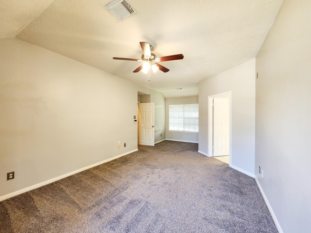 2412 N Mission Circle - Photo 24