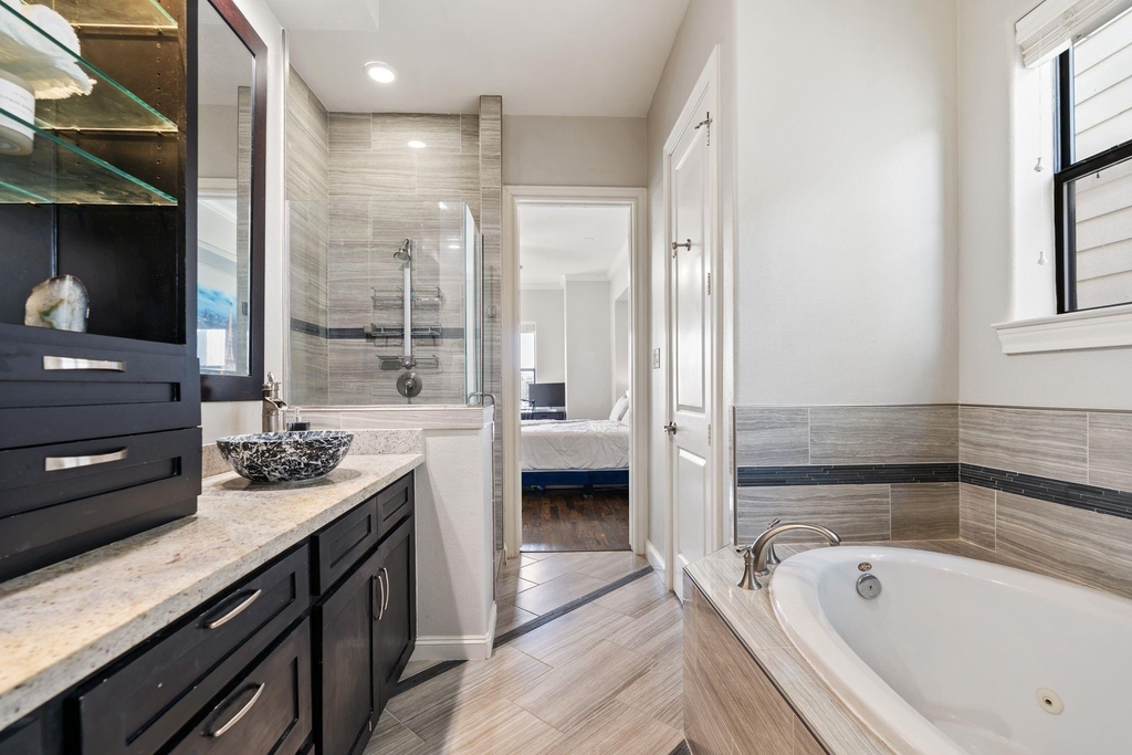 1708 Dart Street - Photo 14