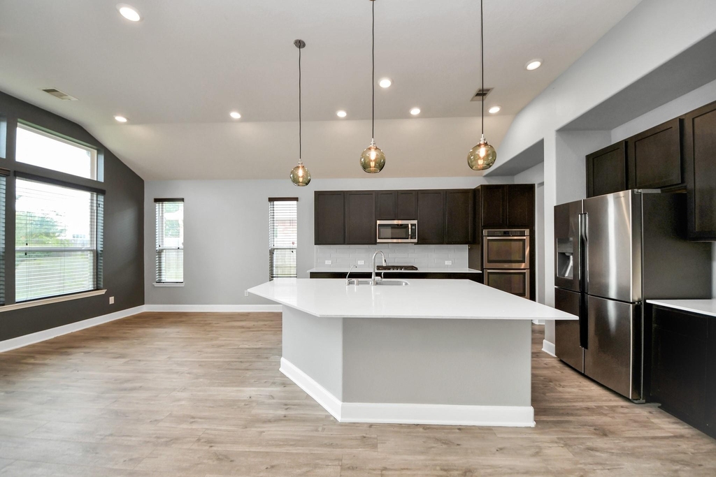 28402 Peralta Preserve Lane - Photo 13