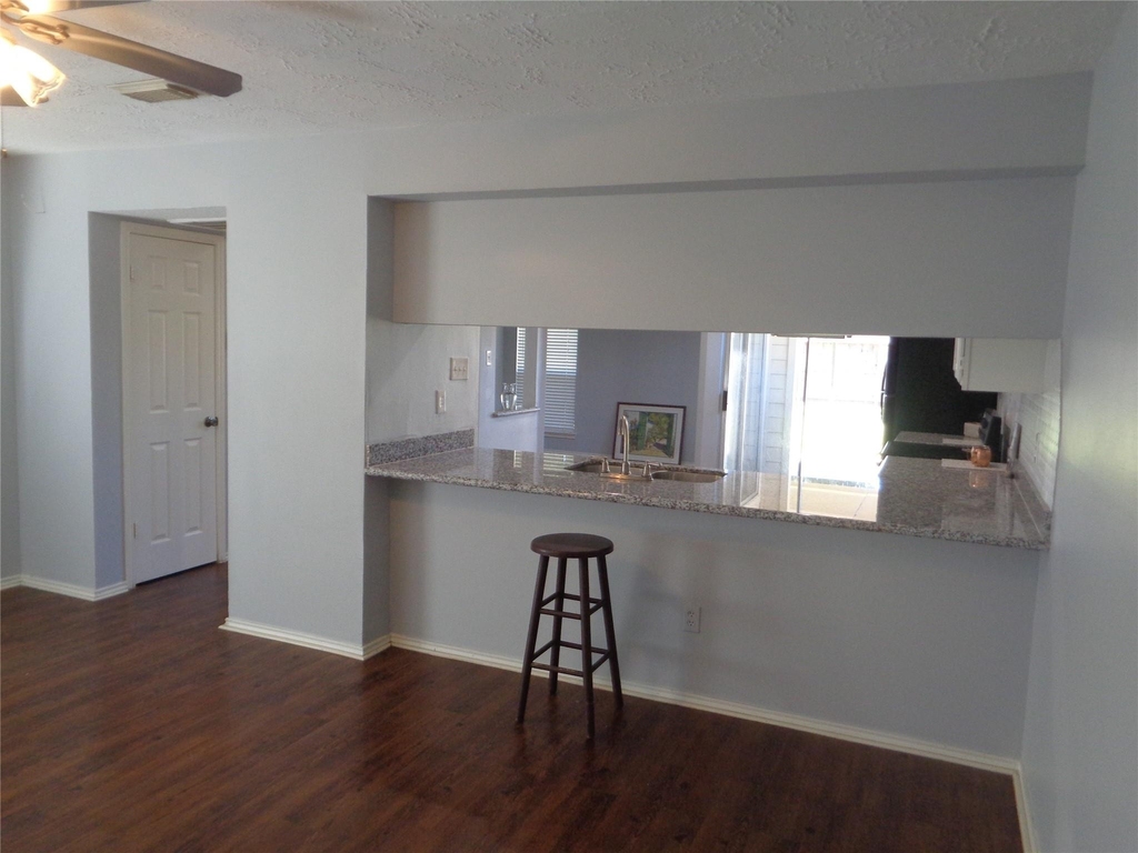 9414 Westacre Place - Photo 11