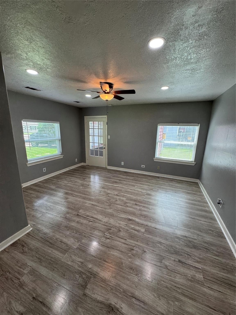 6629 Corbin Street - Photo 3