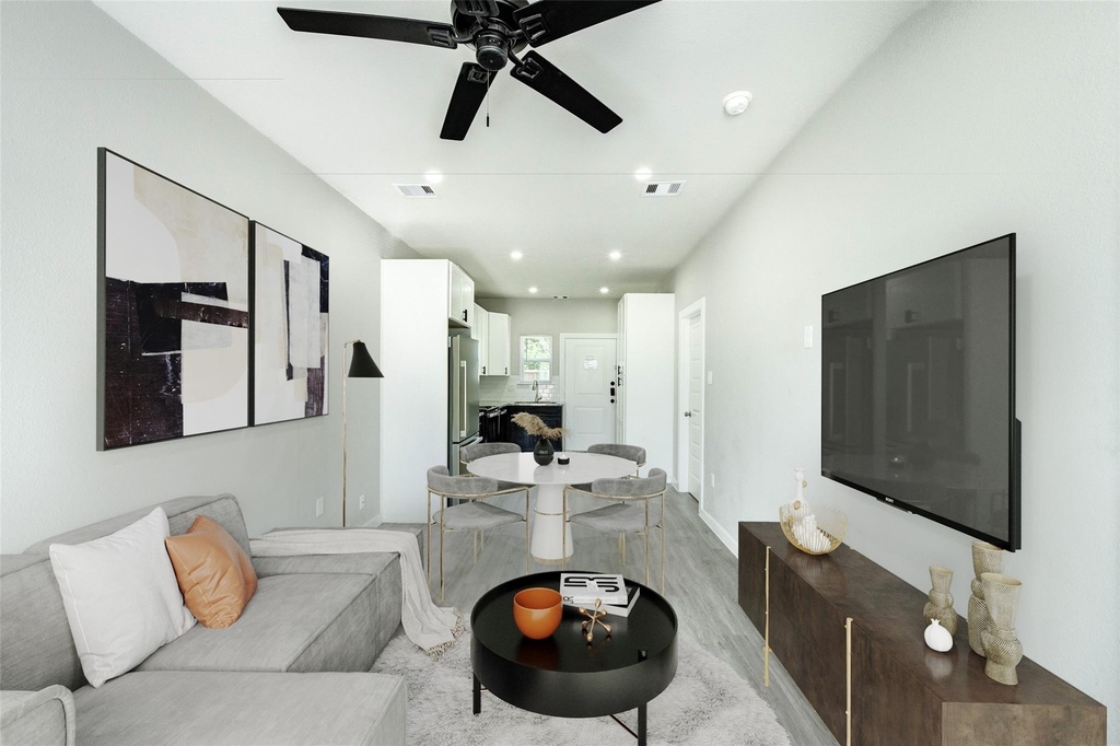 8157 Tate Street - Photo 2