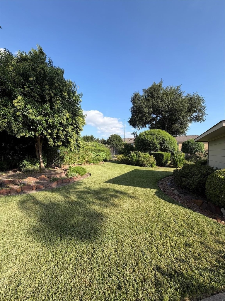 8801 Hammerly Boulevard - Photo 20