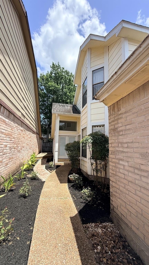 1208 Normans Woods Street - Photo 21