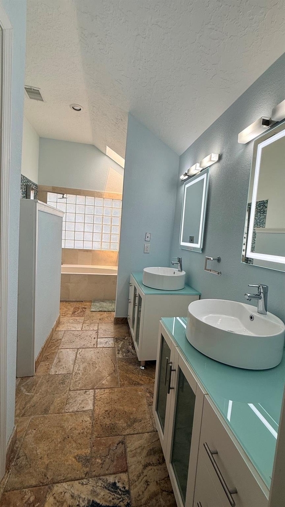 1208 Normans Woods Street - Photo 15