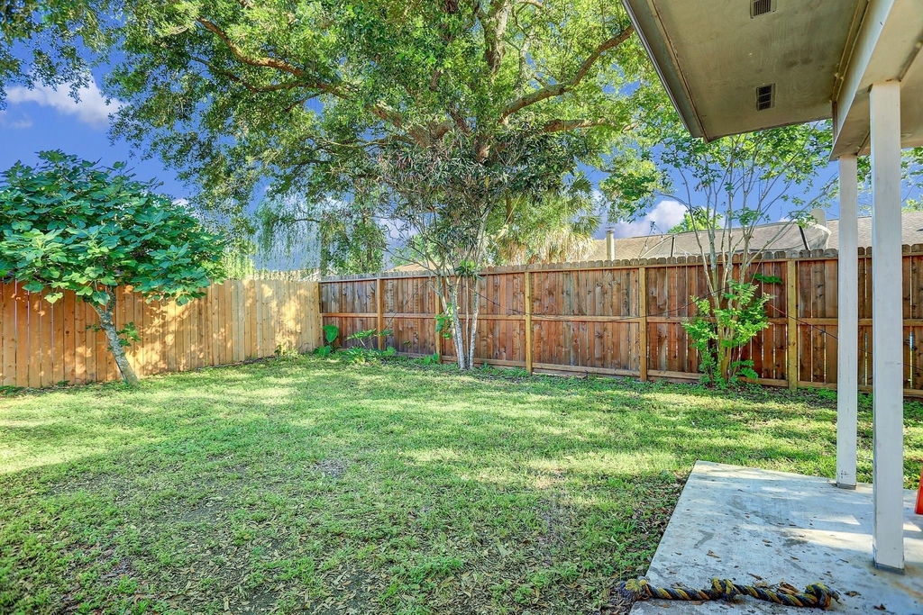 7006 Zieglers Grove - Photo 12